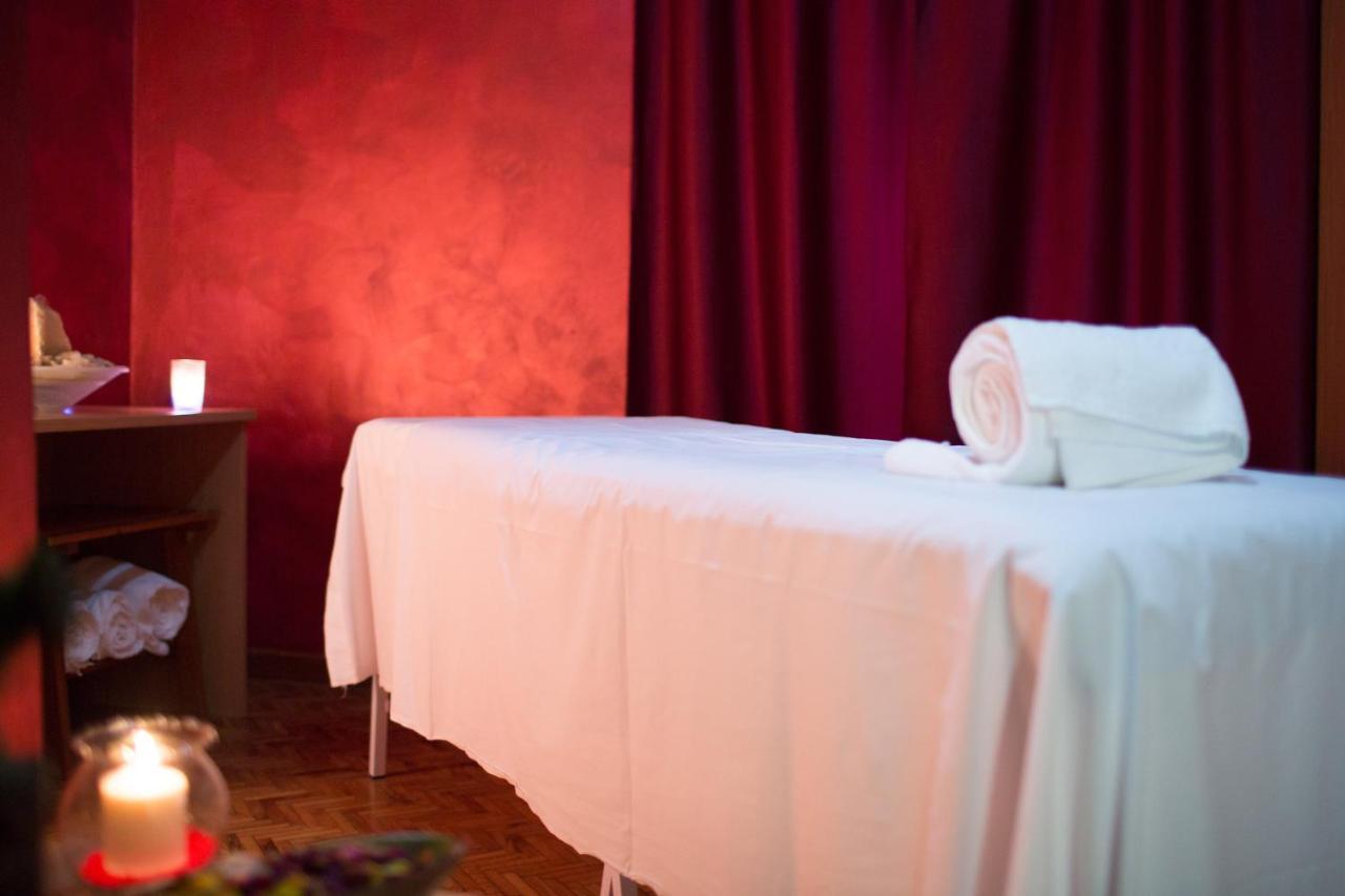 Hotel Gambrinus Abbadia San Salvator Ngoại thất bức ảnh