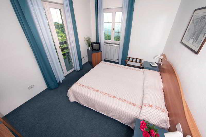 Hotel Gambrinus Abbadia San Salvator Ngoại thất bức ảnh