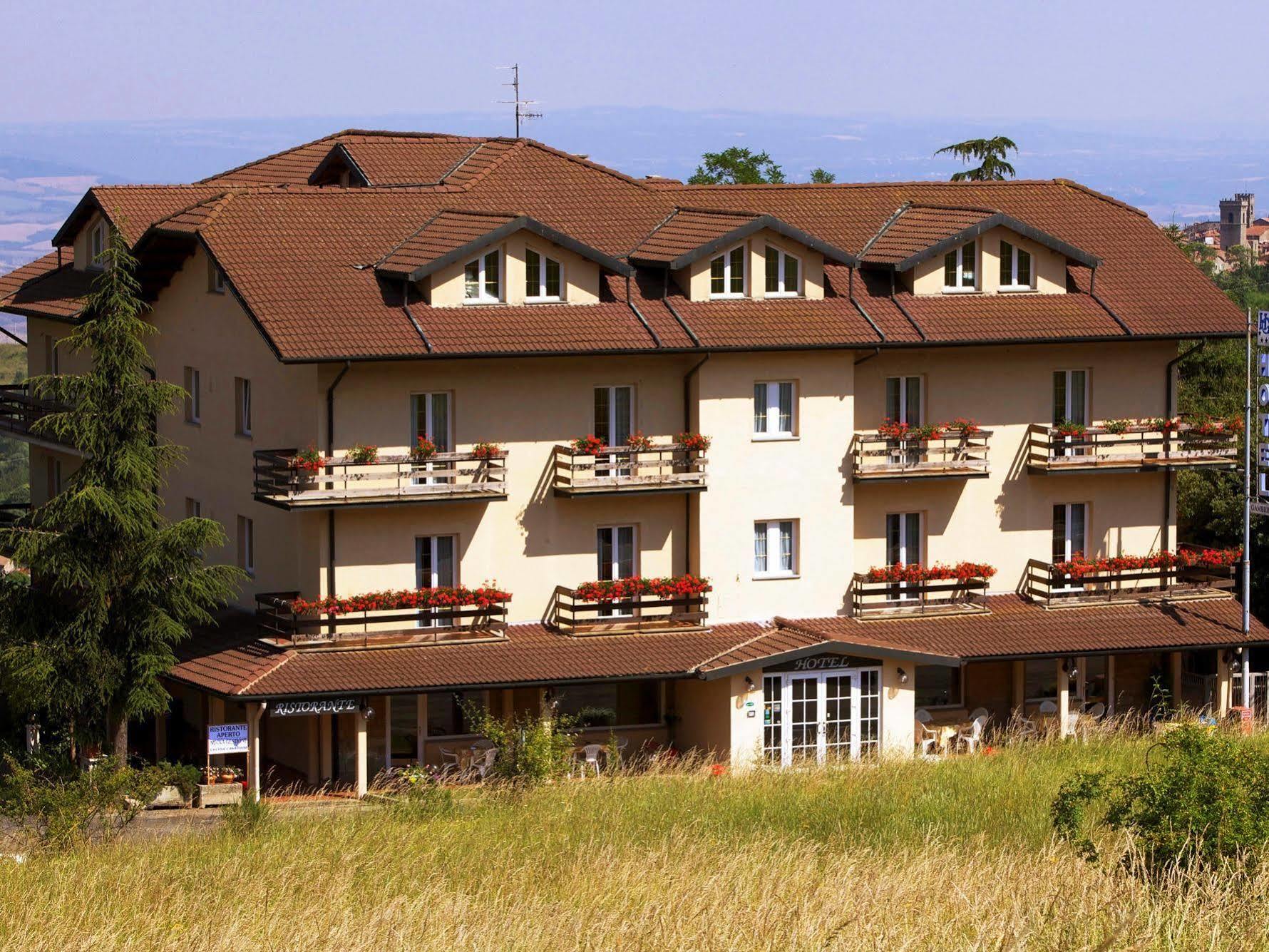 Hotel Gambrinus Abbadia San Salvator Ngoại thất bức ảnh